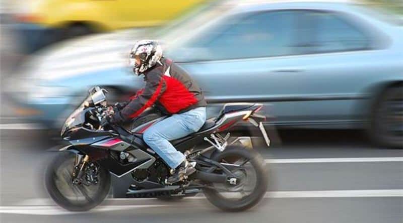 motocicleta motociclist
