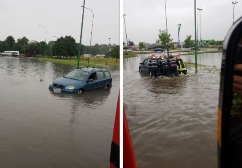 Foto Inundații Pe Mai Multe Străzi Din Brașov Mașini Blocate