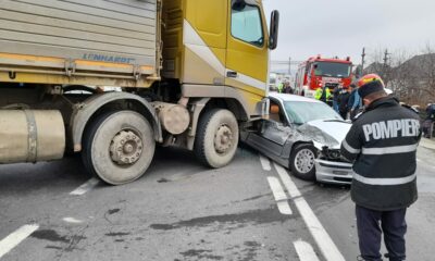 accident bistrita camion masina