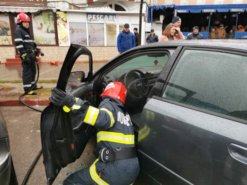 auto incendiu botosani 2