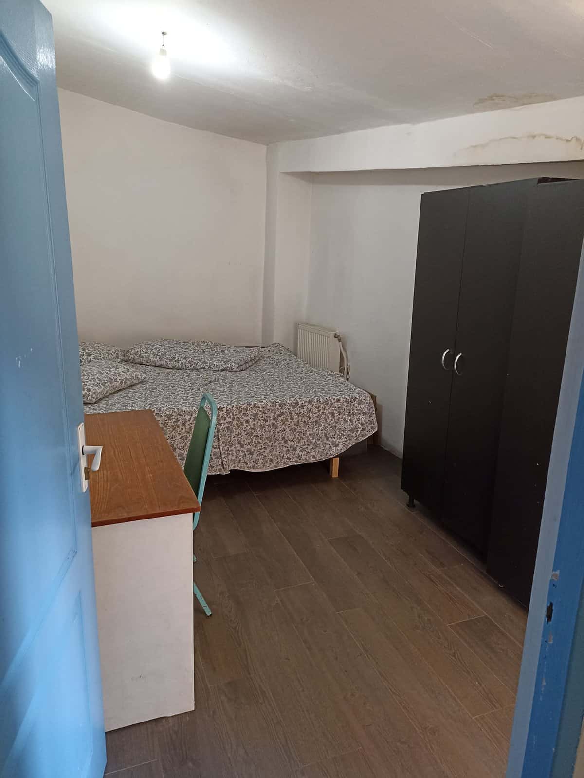 May be an image of bedroom