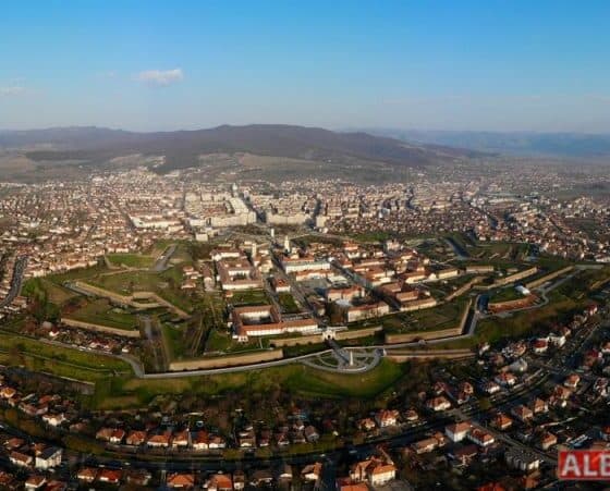 alba iulia cetatea alba carolina e1554983183897.jpg