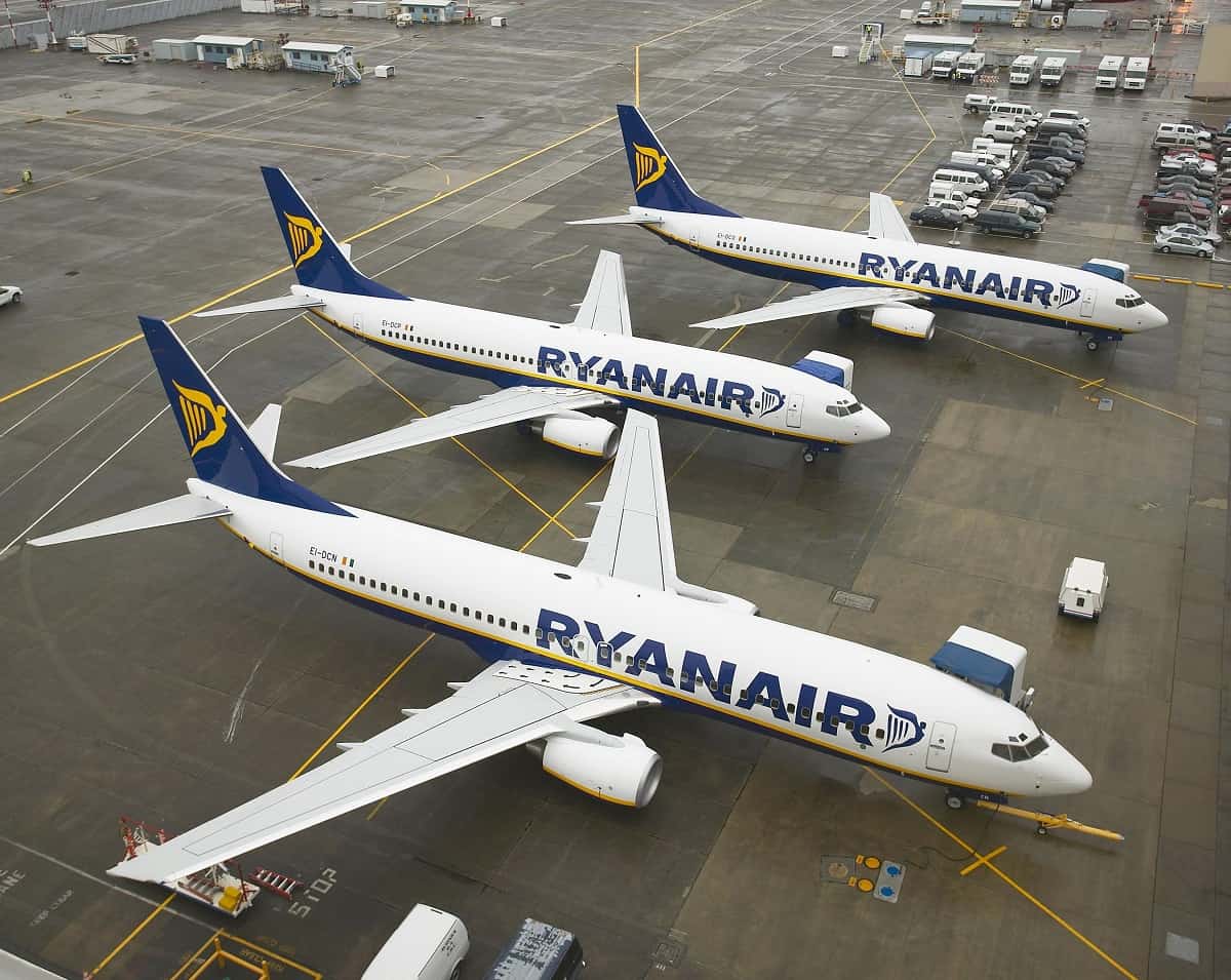 ryanair anulează 420 de zboruri din cauza grevei controlorilor de