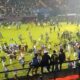 tragedie la un meci de fotbal din indonezia. cel puțin
