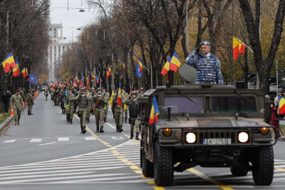 câți militari participă la parada de ziua națională. a început