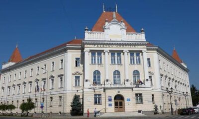 sediu prefectura consiliul judetean cj curtea de apel alba iulia palatul justitiei oct 2021.jpg
