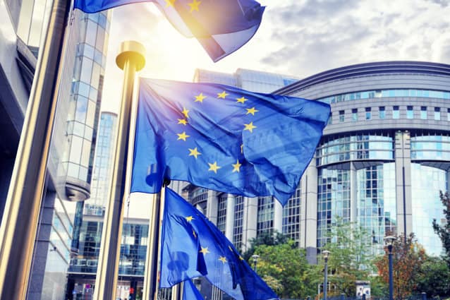 comisia europeană solicită româniei şi altor state să finalizeze revizuirea