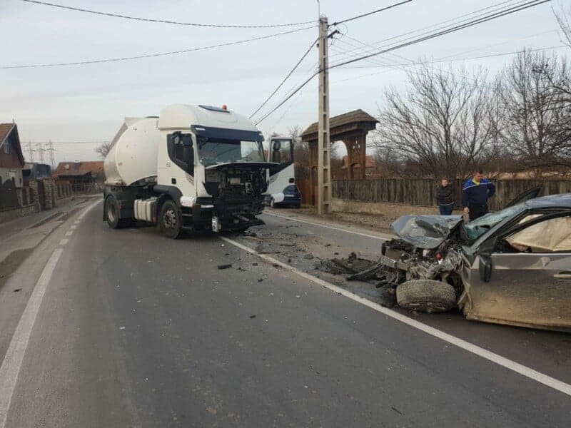 foto: accident cu victime pe dn 11 în județul covasna.