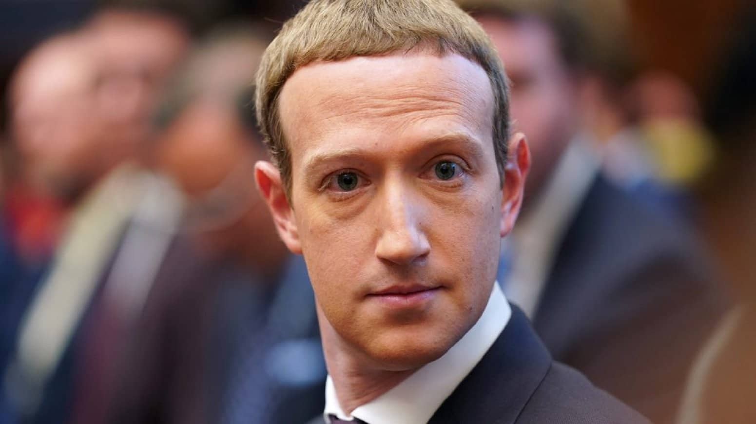 Mark Zuckerberg investeste in afaceri imobiliare