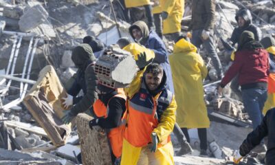 autoritățile turce rețin antreprenori pentru construcția clădirilor care s au prăbușit