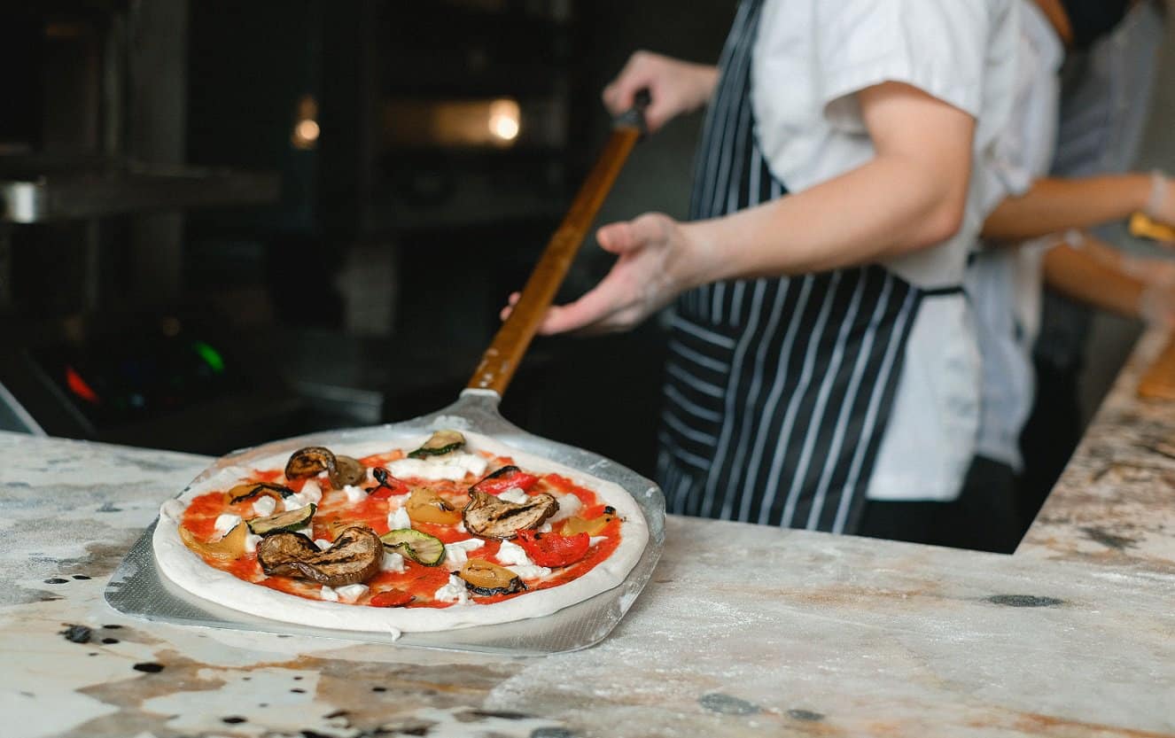 anunțul de angajare care atrage atenția: o pizzerie caută „oameni