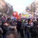 francezii protestează în 200 de orașe. mare de oameni pe