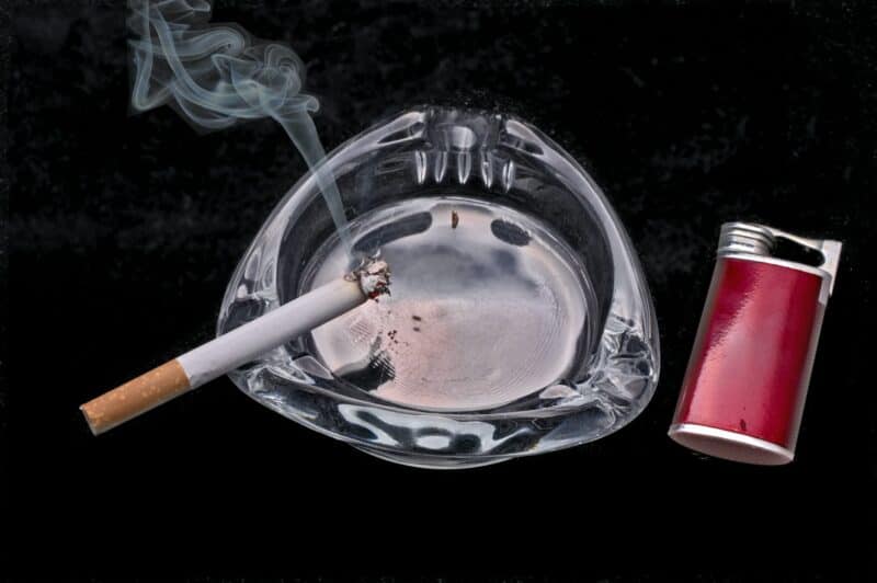 ce amenzi sunt prevăzute pentru minorii care fumeazĂ în spații