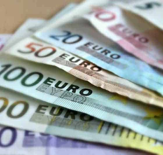 un clujean a a furat dintr o locuinţă 25.000 de euro