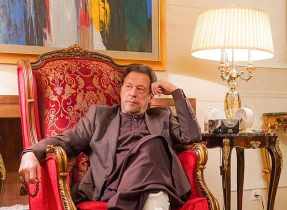 fostul premier pakistanez imran khan s a baricadat ca să evite