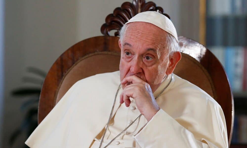 papa francisc, declarații controversate la adresa femeilor. „este principalul deșeu”