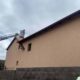video. incendiu la o casă din dezmir. pompierii intervin cu