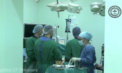 operatie medici spital interventie