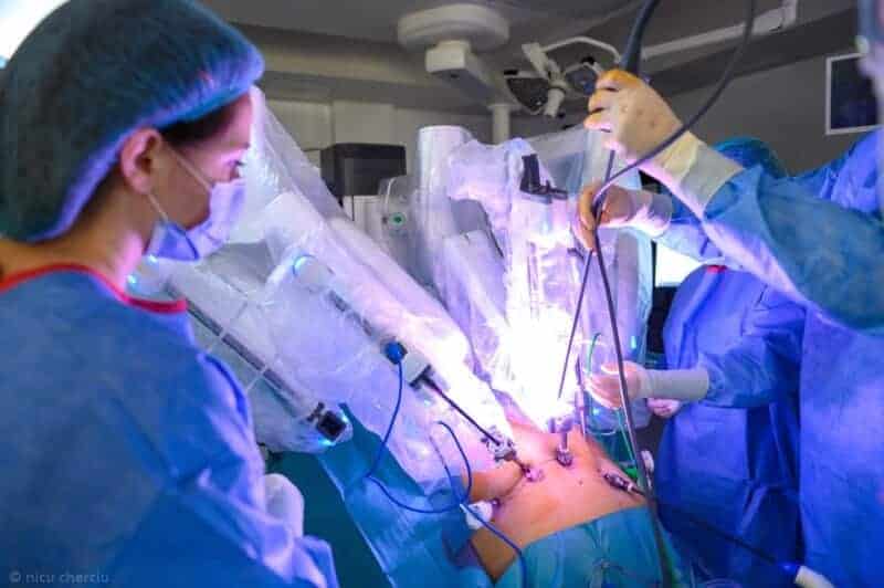 de ce să alegi chirurgia robotică în tratarea afecȚiunilor urologice