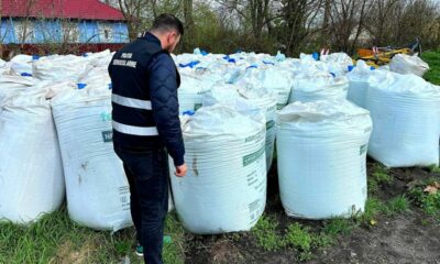 botoşani: 80 de tone de îngrăşământ depozitat ilegal, lângă o