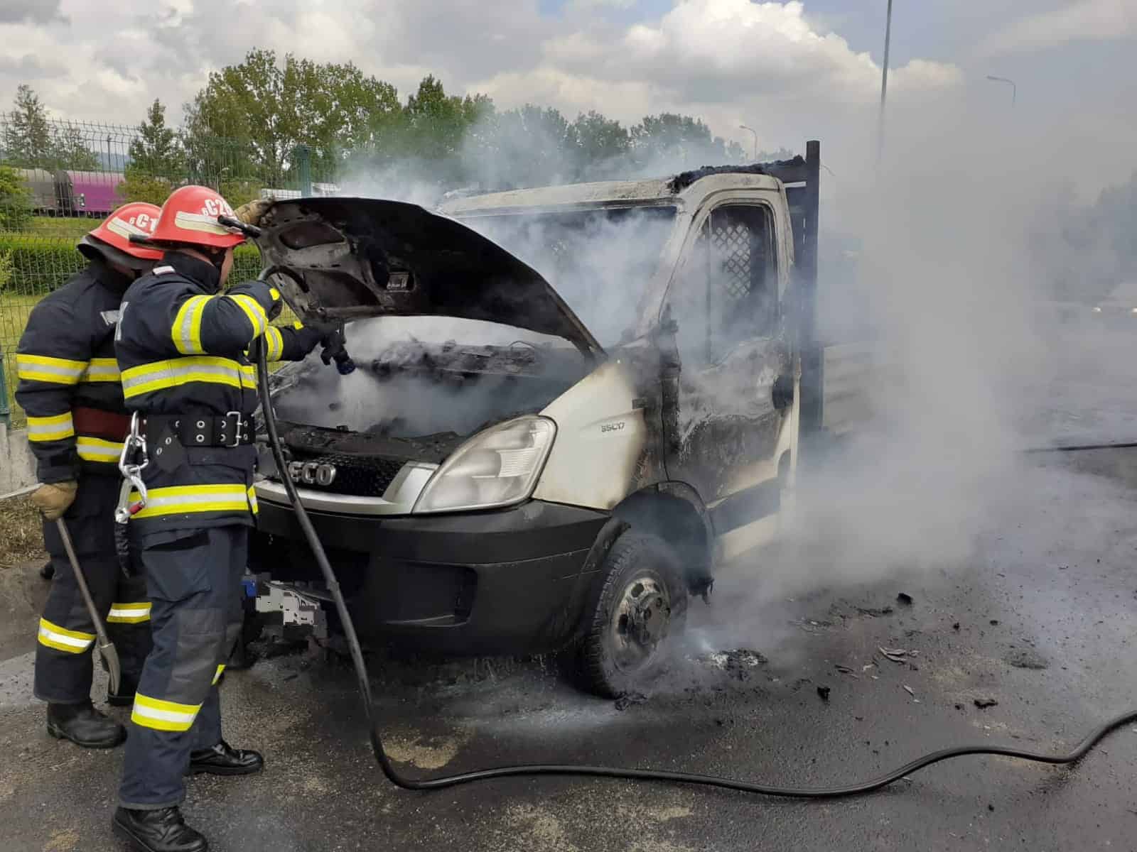 incendiu auto arges