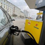 cum a evoluat prețul la carburanți în românia, în raport