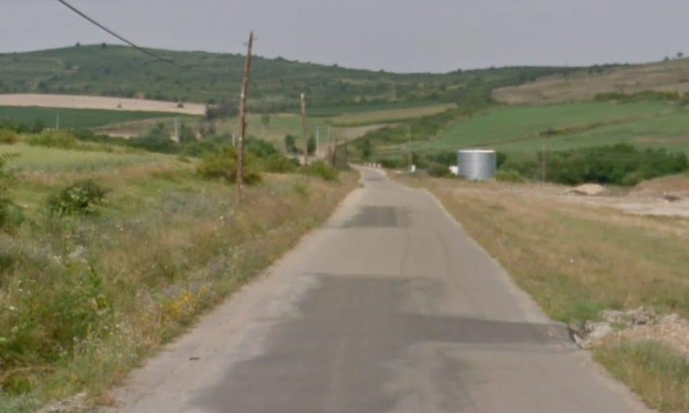 drumul comunal dc 50, care leagă localitățile gârbova și cărpiniș,