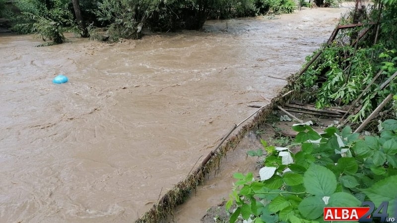 pericol de inundații pe mai multe râuri din alba, din