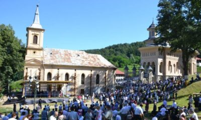 sfânta maria 2023: programul slujbelor la mănăstirea nicula. când se
