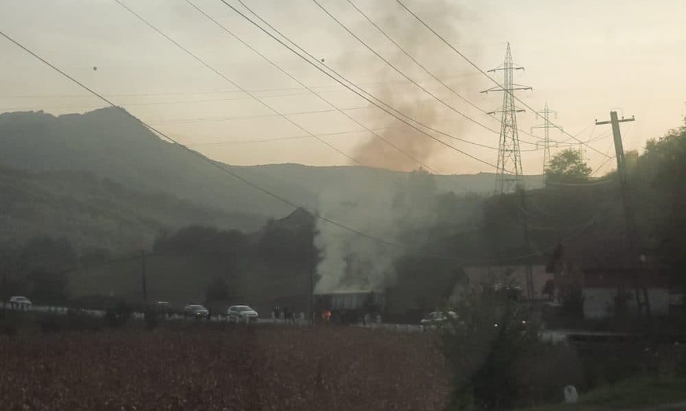 foto Știrea ta: incendiu pe drumul național dn 74. remorca