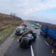 foto: accident pe autostrada a1, în zona pianu. o platformă