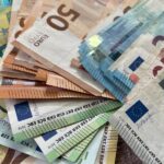 taxă de 2000 de euro pentru unii românii rezidenți în