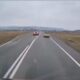 video: Șofer de alba, filmat când frânează repetat în fața