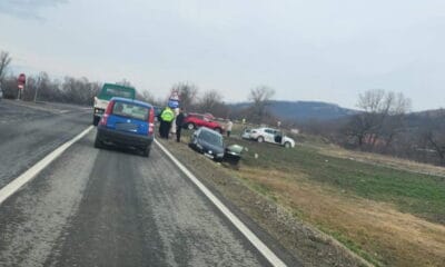 foto: accident între alba iulia și teleac. două mașini s au