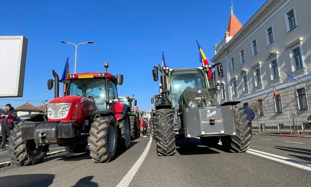 fermierii și transportatorii pun capăt protestelor. acord semnat cu guvernul
