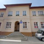 Școala gimnazială Șugag va fi reabilitată. panouri fotovoltaice, pompe de