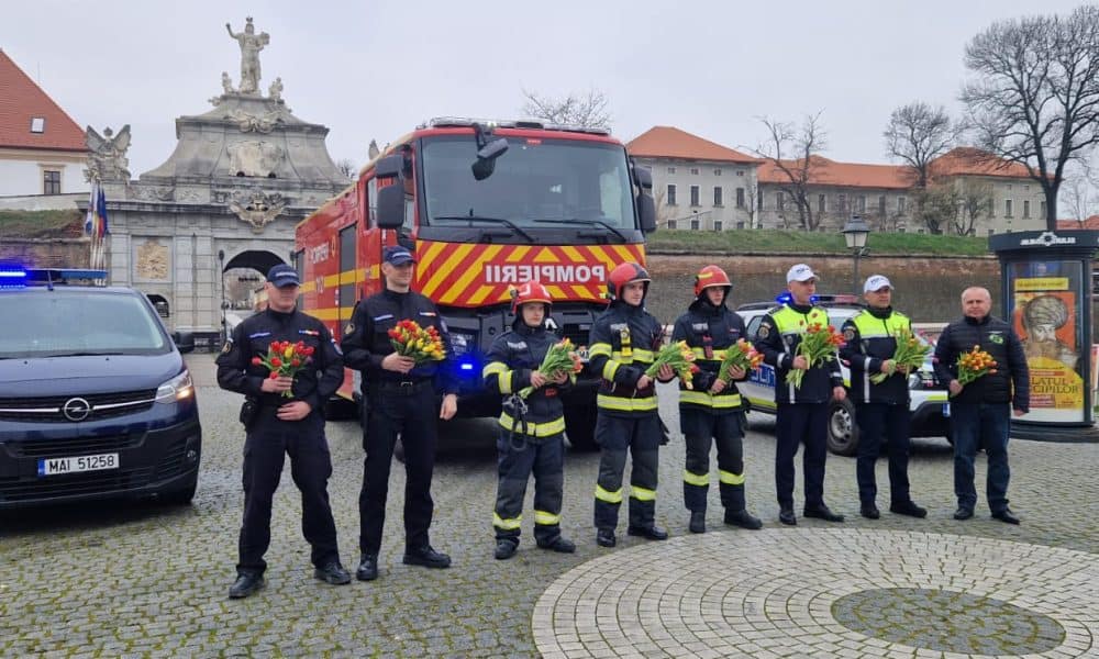 video: misiune specială de 8 martie a polițiștilor, pompierilor și
