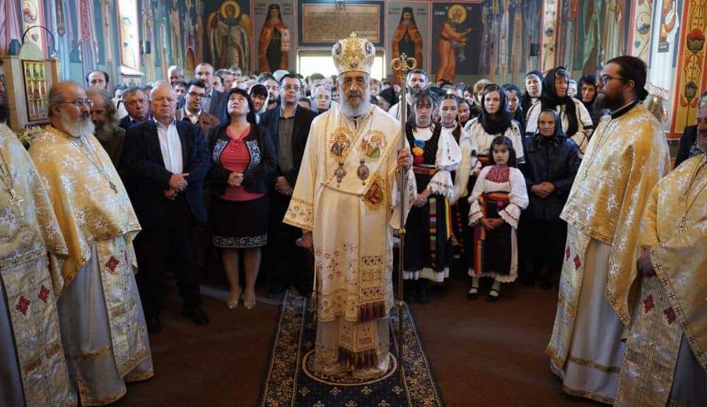 arhiepiscopul de alba iulia, irineu, a sfințit vechea biserică a