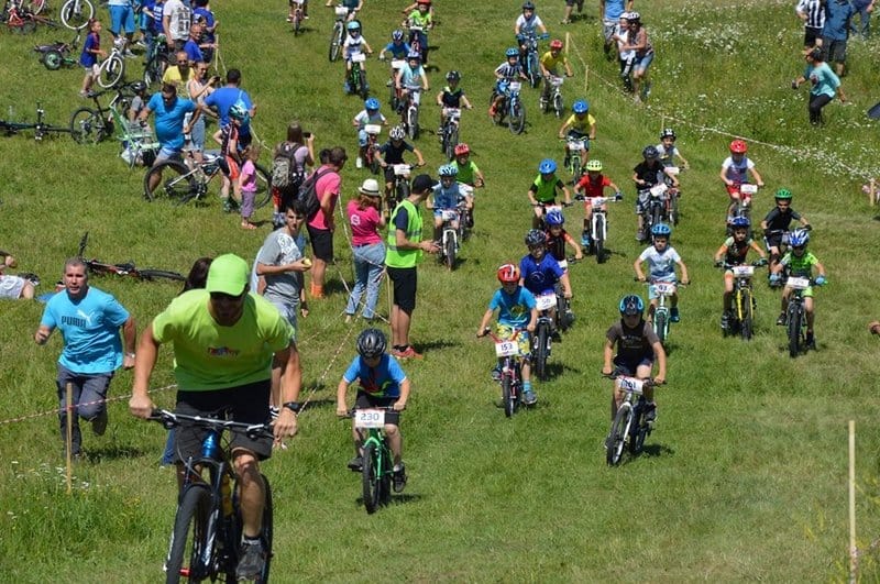 25 mai: junior bike race 2024, la ciugud. 300 de