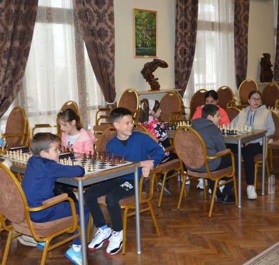 festivalul Șahistic ”feeric Șah” la cugir. 25 de copii și