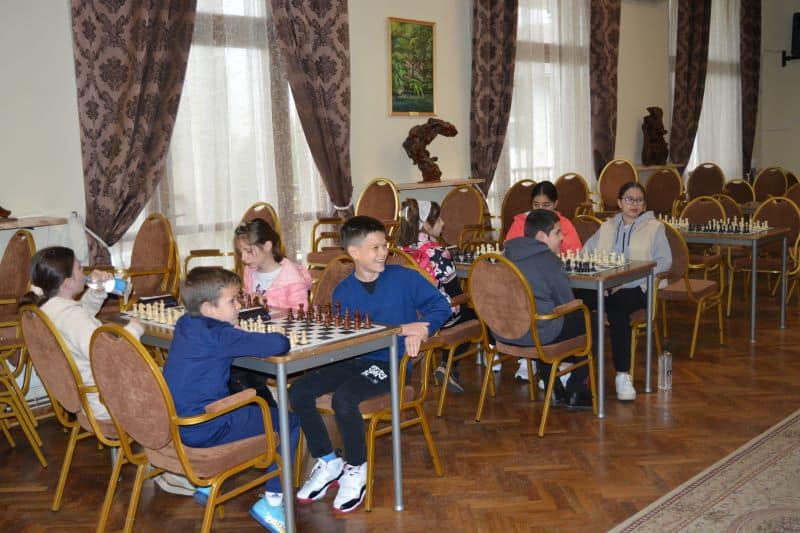 festivalul Șahistic ”feeric Șah” la cugir. 25 de copii și