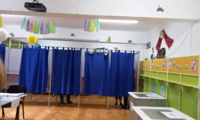 cabine vot.jpg