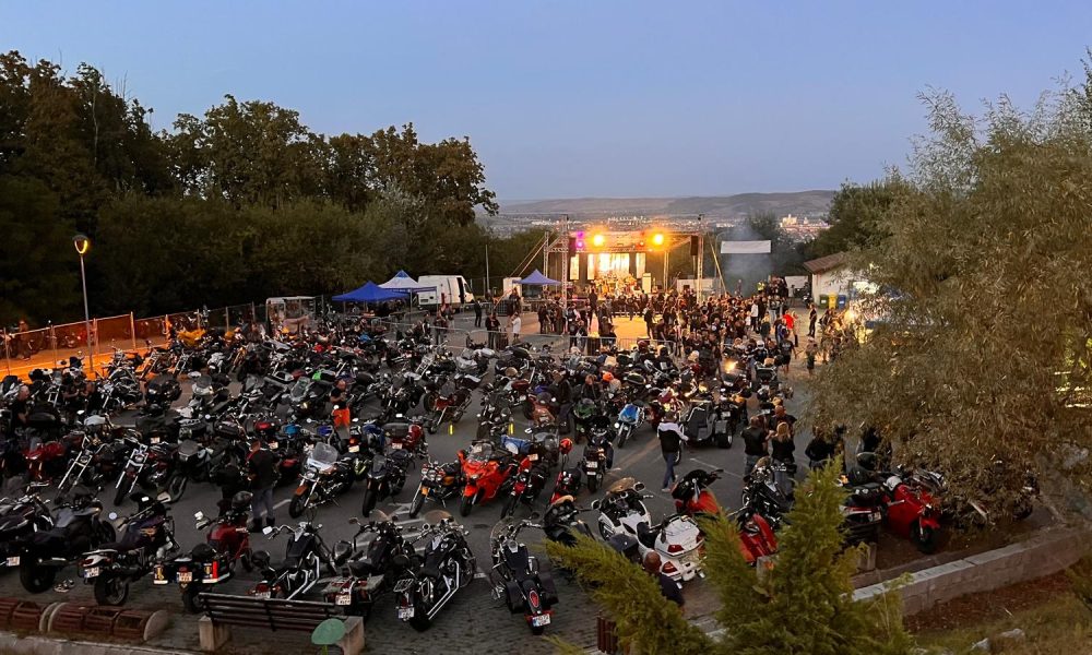 festivalul motocicliștilor la alba iulia, apulum bike fest. concerte: altar,