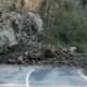 trafic blocat pe transalpina pe ambele sensuri din cauza aluviunilor