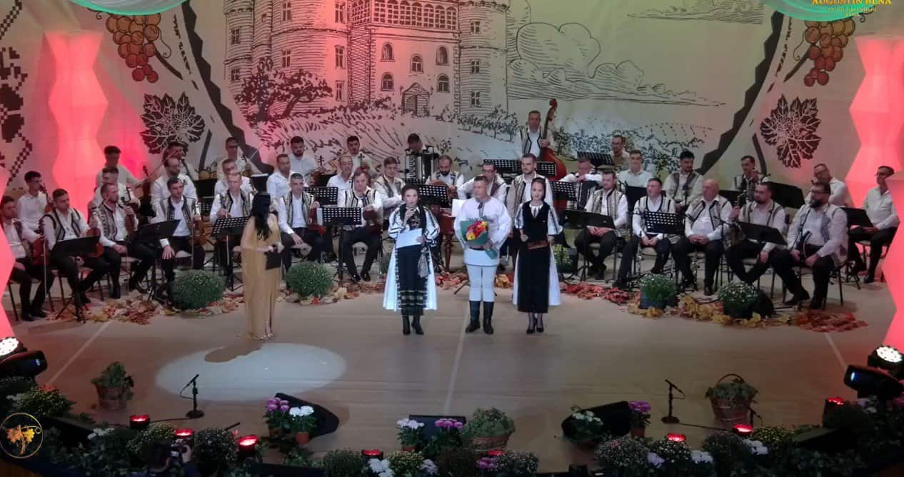 live video: festivalul național de folclor „strugurele de aur” 2024