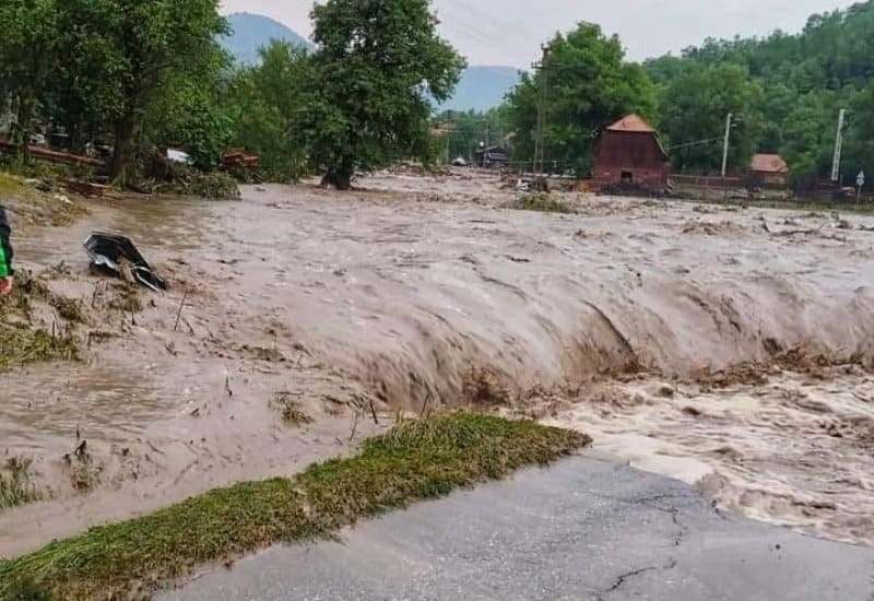 colectă pentru sinistrații afectați de inundații, în toate bisericile din