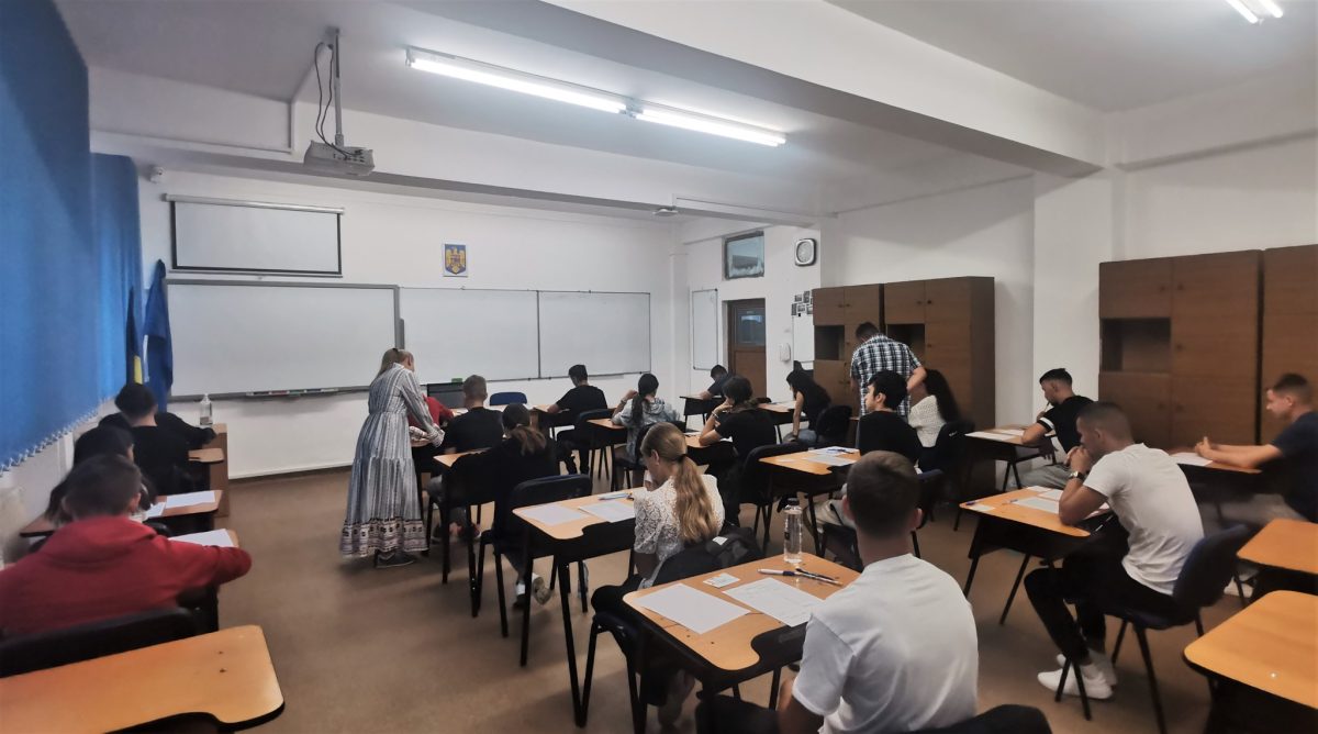 elevii care au obținut media 10 la evaluarea națională și