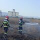 foto: incendiu de vegetație la alba iulia, în zona bărăbanț.