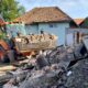 foto: lucrări în curtea liceului teoretic teiuș. au fost demolate