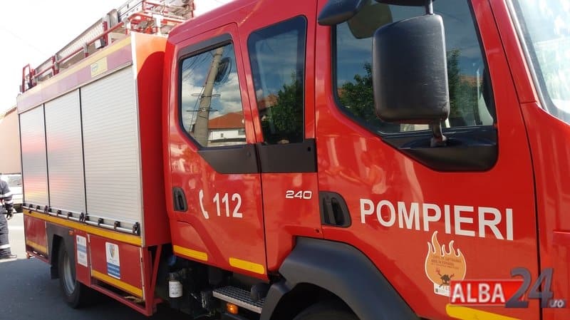 incendiu la un apartament din alba iulia. pompierii s au deplasat